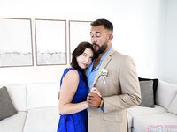 Kloe Love Gets A Creampie Before The Daddy Daughter Dance